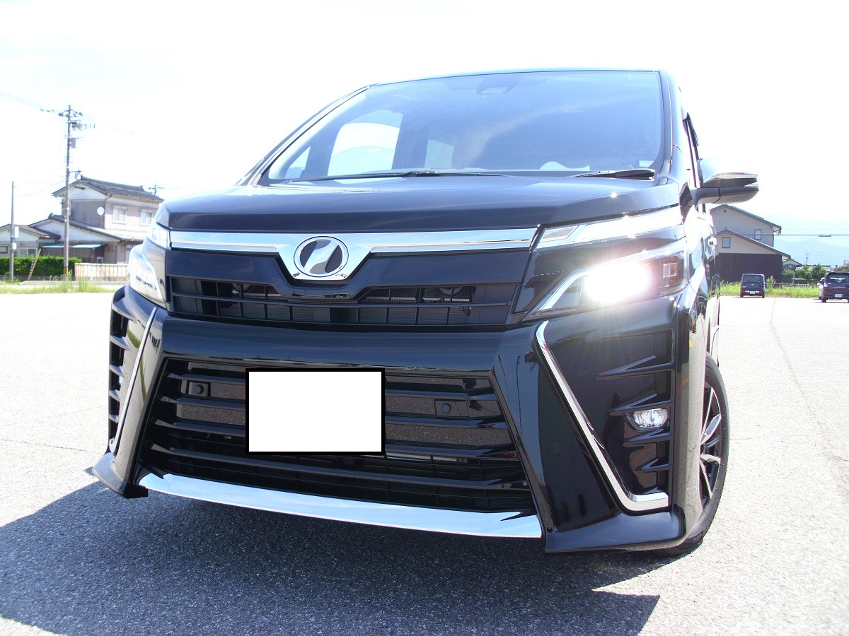 感謝 祝 新車納車トヨタvoxy Zs煌 オートバックス カーズ富山